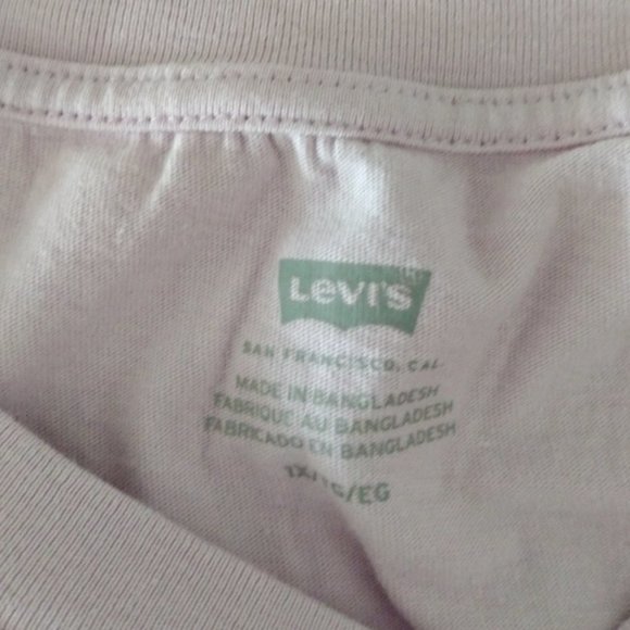 LEVI'S pink t-shirt with graphics red logo on front short sleeve sz 1X - Picture 7 of 7